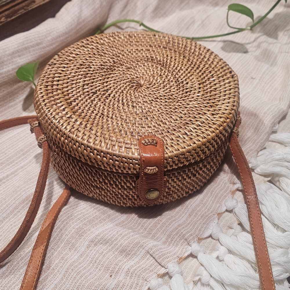 Round Woven Tan Crossbody Bag
